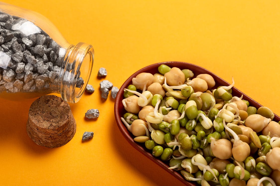 Emergency Food for Dietary Restrictions and Food Sensitivities