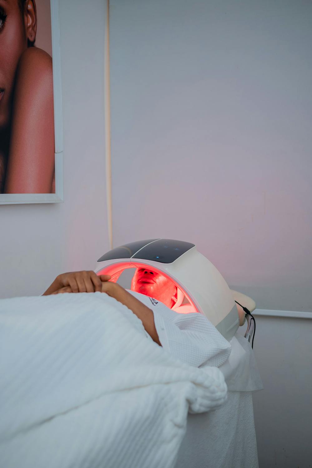 Red Light Therapy and Infrared Sauna: Mitochondrial Support for Chronic Illness Recovery